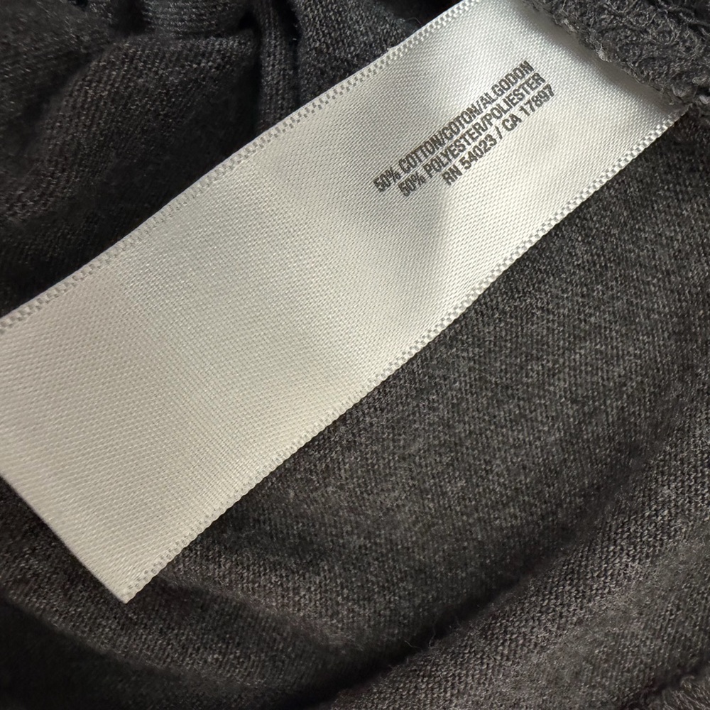 Old Navy Batman Logo size 3T Gray Long Sleeve over layer Tee - Picture 6 of 6